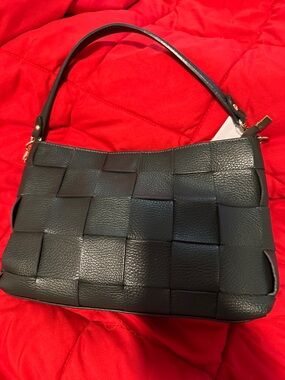 Anna Paola Woven Shoulder Bag - Black